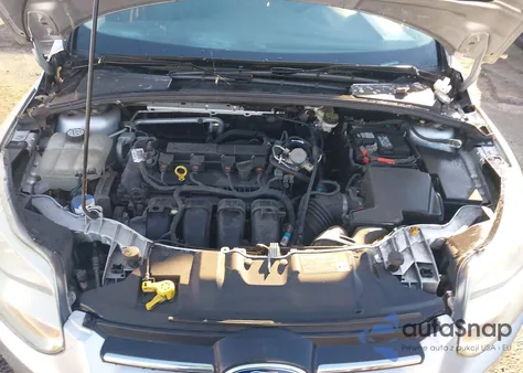 2014 Ford Focus Se z USA, uszkodzony, nr VIN 1FADP3F24EL171286